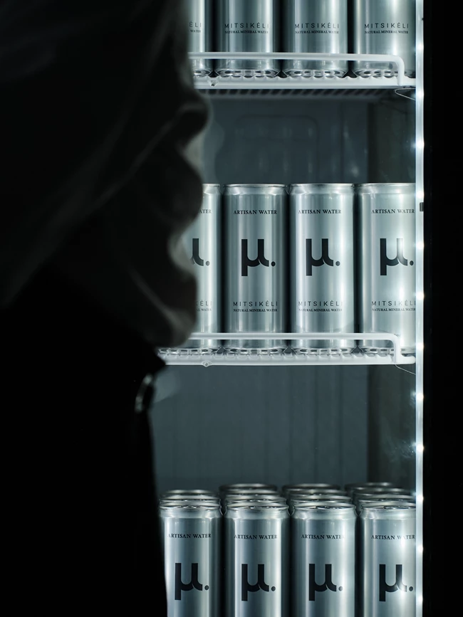 μ. Artisan Water: Η συσκευασία του μέλλοντος πρωταγωνιστεί σε ένα μ.οναδικό brunch