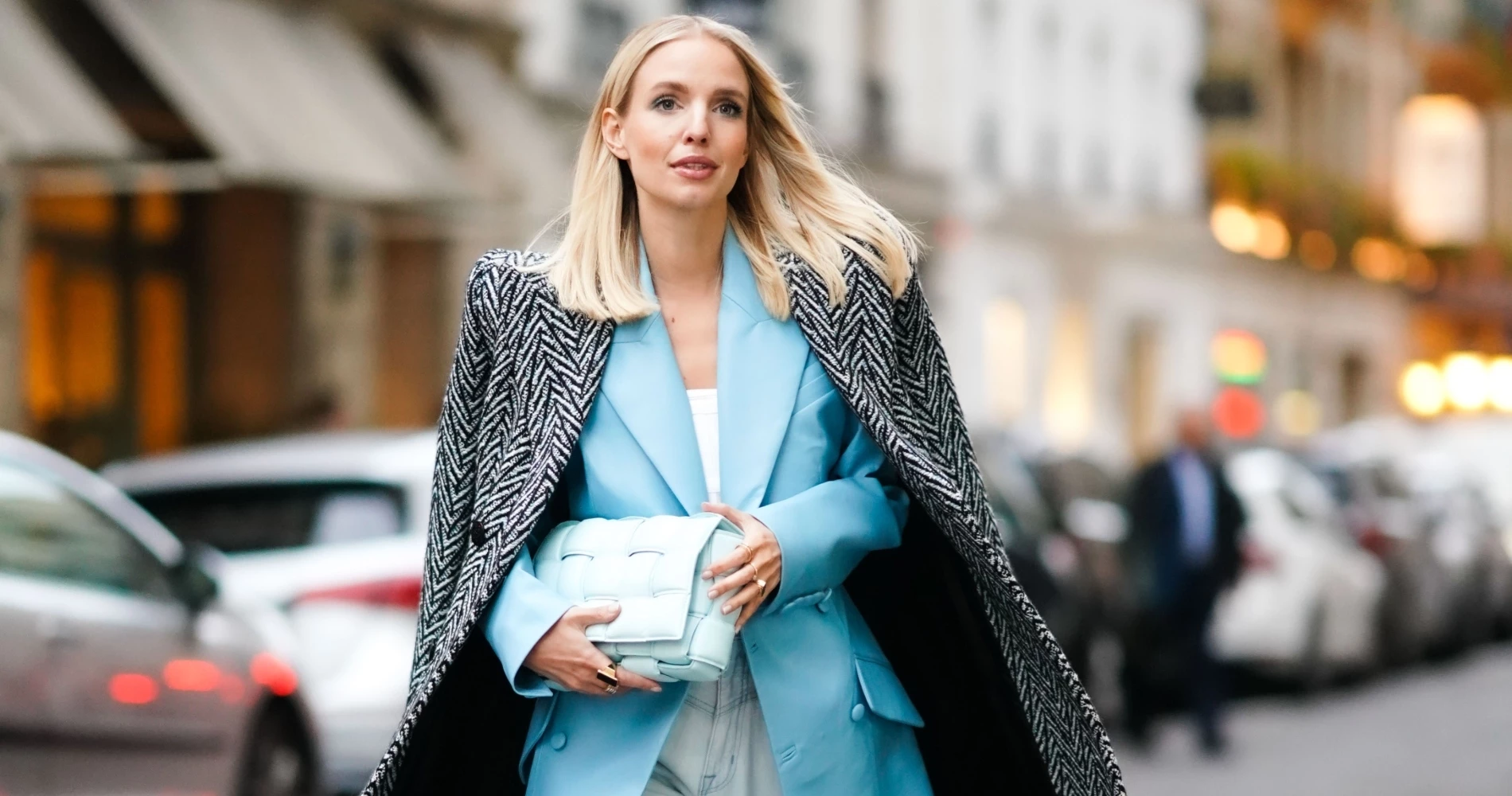 Style Guide for Fall | 5 updated τρόποι για να φορέσετε τα sneakers το φθινόπωρο