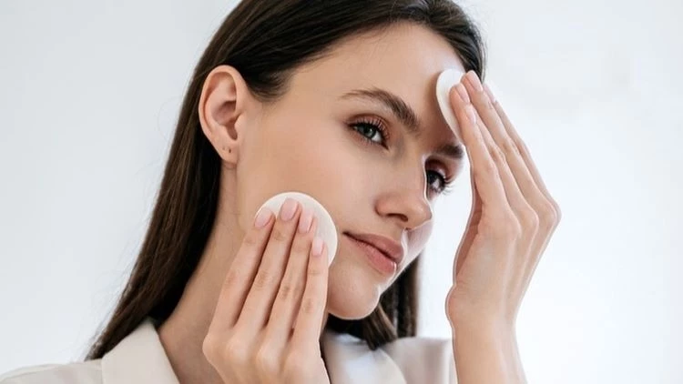 5 μάσκες προσώπου για βαθιά ενυδάτωση που μπορείτε να χρησιμοποιήσετε και ως overnight θεραπεία