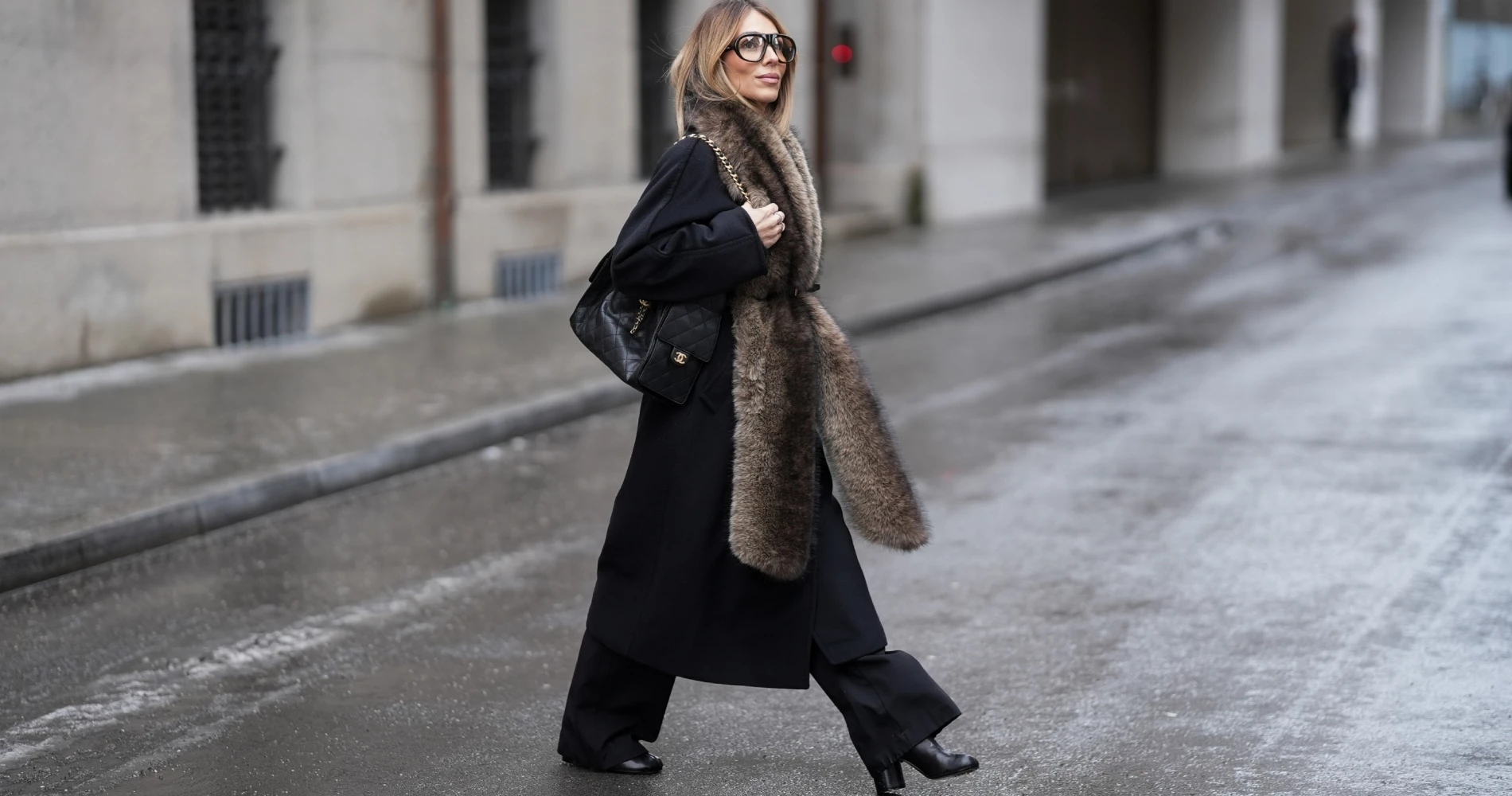 Οι μπαλαρίνες που θα αποκτήσετε στις εκπτώσεις έχουν τη stylish λεπτομέρεια που αναβαθμίζει τα looks σας