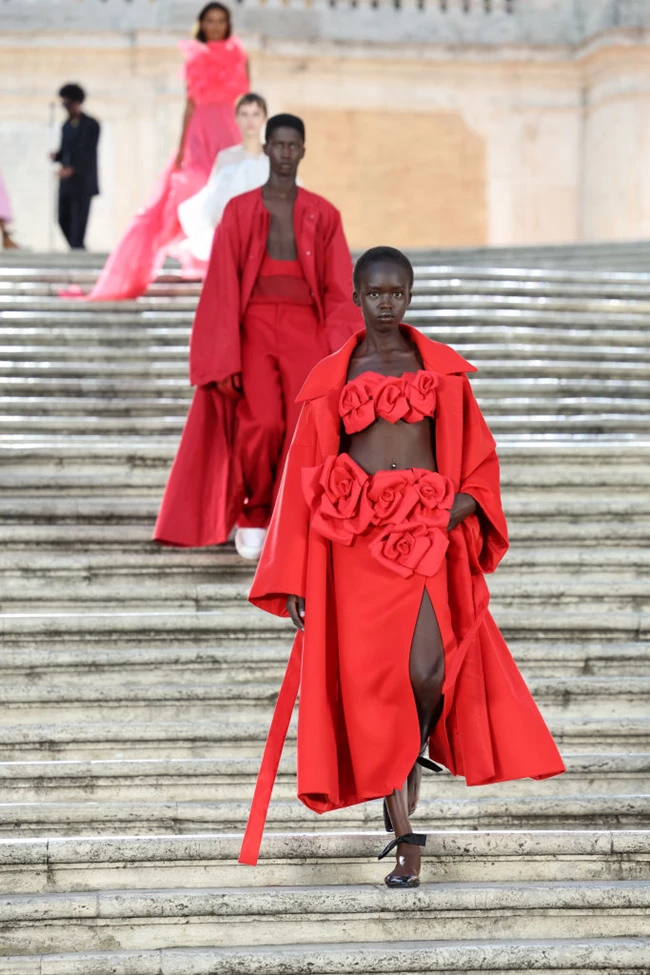 Valentino Haute Couture Fall-Winter22/23