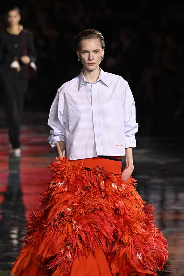 Όλες οι εμφανίσεις των celebrities στο front row της πρώτης συλλογής του Matthieu Blazy για τον οίκο Chanel