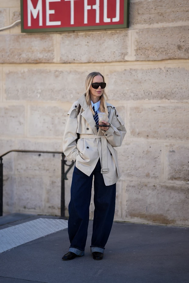 Πώς θα φορέσουμε την καμπαρντίνα την άνοιξη του 2026 | 6 μοντέρνοι συνδυασμοί