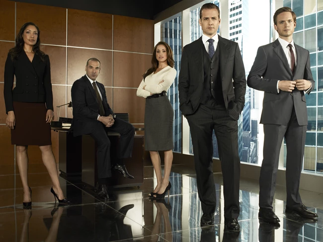 Suits | Η σειρά με την Meghan Markle έρχεται στο Netflix σε μία ημερομηνία που δεν θα αρέσει και τόσο στον βασιλιά Κάρολο