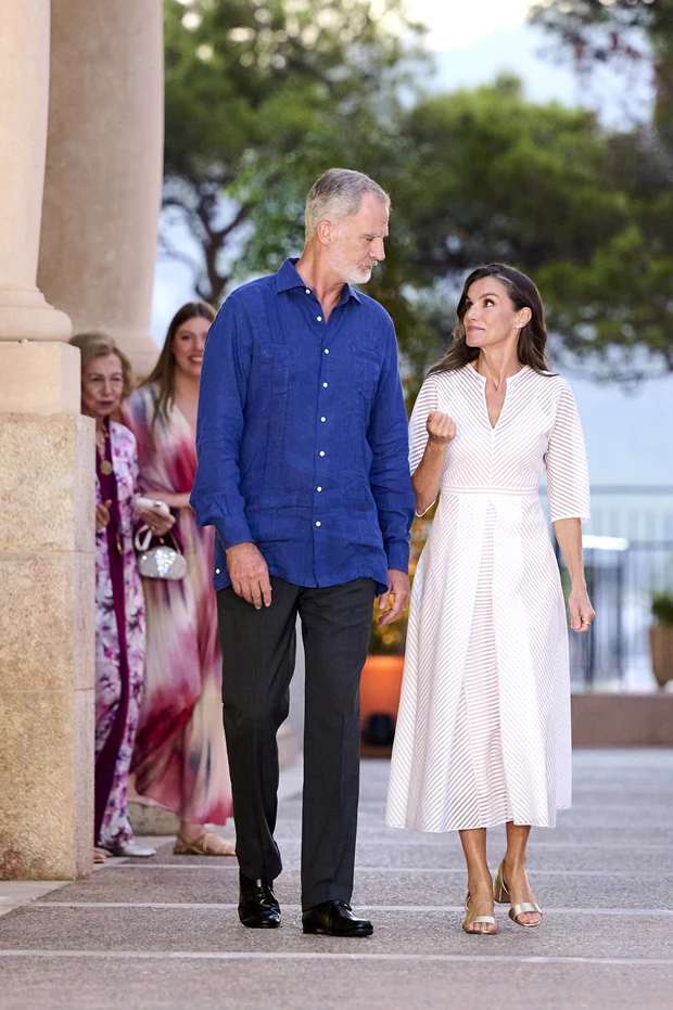 Ο βασιλιας Felipe και η βασίλισσα Letizia στη θερινή δεξίωση στη Μαγιόρκα