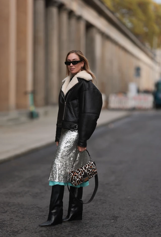 φούστες με παγιέτες street style