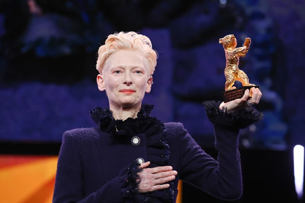 Berlinale 2025 | Οι classy εμφανίσεις στο κόκκινο χαλί του φεστιβάλ
