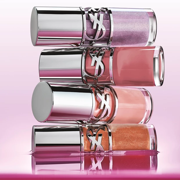 Το νέο πληθωρικό gloss που θα λατρέψουν οι beauty insiders