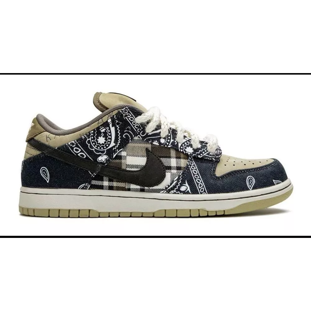 #4 Nike SB Dunk Low Travis Scott