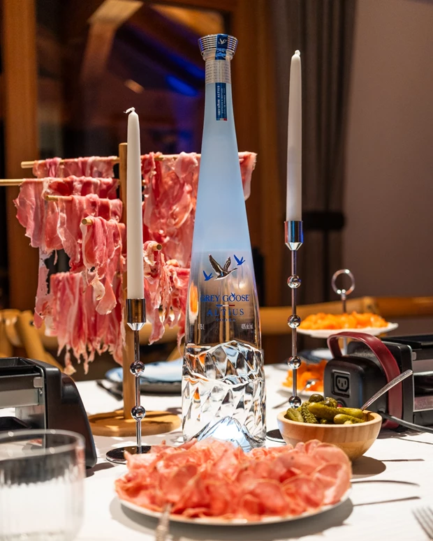 Ηλιάνα Παπαγεωργίου Grey Goose