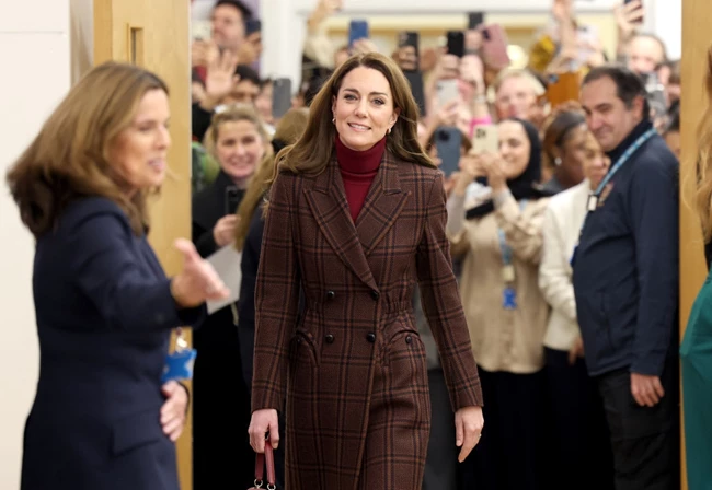 Kate Middleton | Mίλησε για το "σοκ" της διάγνωσης του καρκίνου και πώς επηρεάζει "ολόκληρη την οικογένεια"