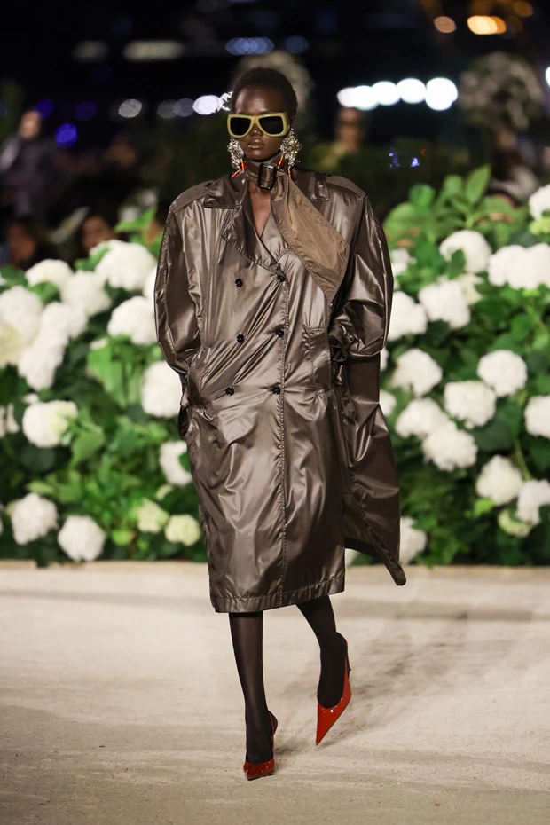 Saint Laurent Runway Look Paris Fashion Week Womenswear Spring-Summer 2026