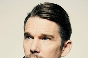 Ο Ethan Hawke και ο Pedro Pascal θα πρωταγωνιστήσουν στο νέο γουέστερν του Pedro Almodóvar
