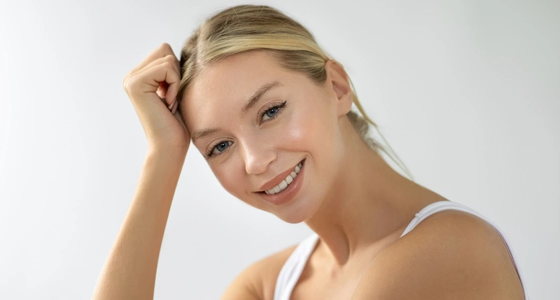 5 κρέμες προσώπου που καταπολεμούν τη χαλάρωση και μειώνουν τις ρυτίδες