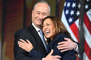 Michelle Obama | Πού έστρεψε την προσοχή των Αμερικανών την ημέρα της ορκωμοσίας Trump