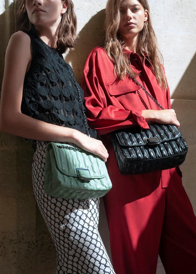 Τσάντες & αξεσουάρ από τη Longchamp που θα αναδείξουν τις πασχαλινές σας εμφανίσεις
