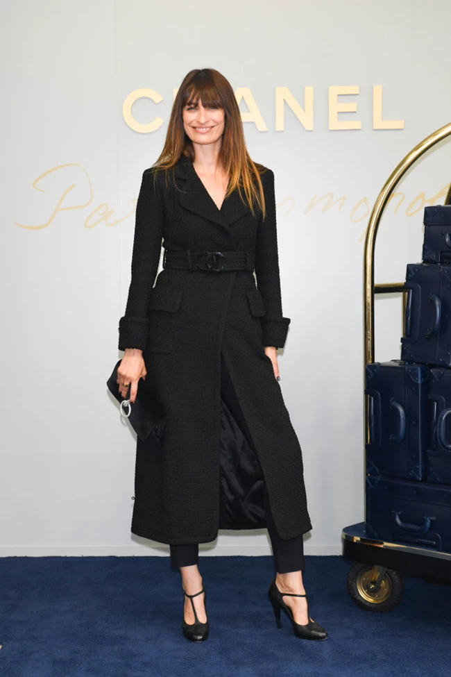 Η Caroline de Maigret μοιράζεται τις σκέψεις για την ηλικία της