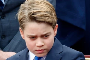 Η αντίδραση της Meghan Markle στην πριγκίπισσα Charlotte την ημέρα του γάμου της γίνεται viral