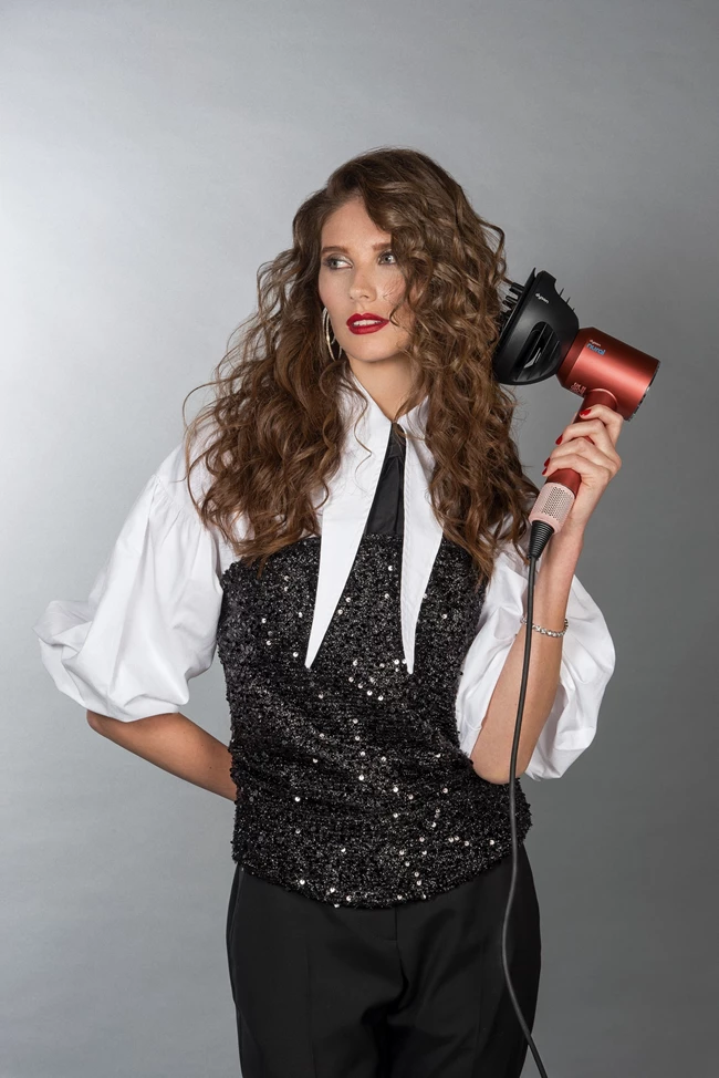 Fabulous hair | Πώς θα δημιουργήσετε τα πιο εντυπωσιακά χτενίσματα των γιορτών