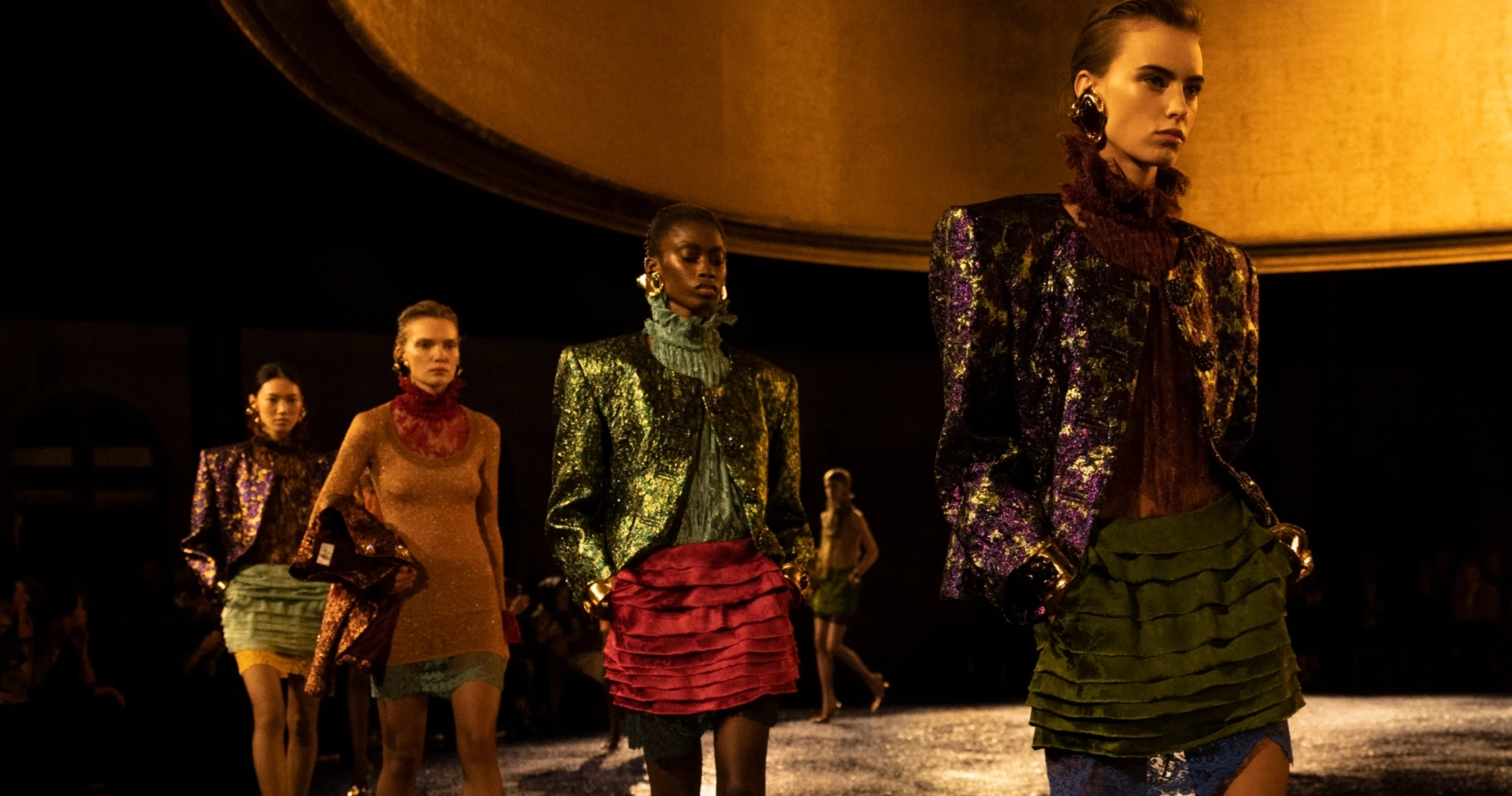 New Year, New Fashion Trends | Τι θα φορέσουμε το 2025