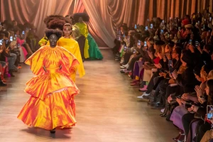 Pyer Moss| Κάνει ντεμπούτο στην Υψηλή Ραπτική