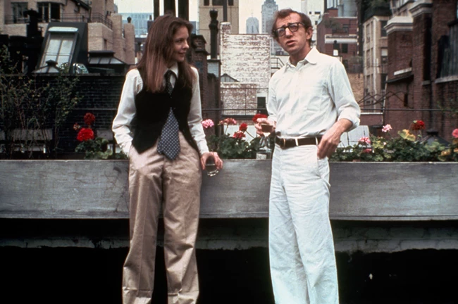Woody Allen | Ο αμφιλεγόμενος ιδιοφυής "νευρικός εραστής" έγινε 88 ετών