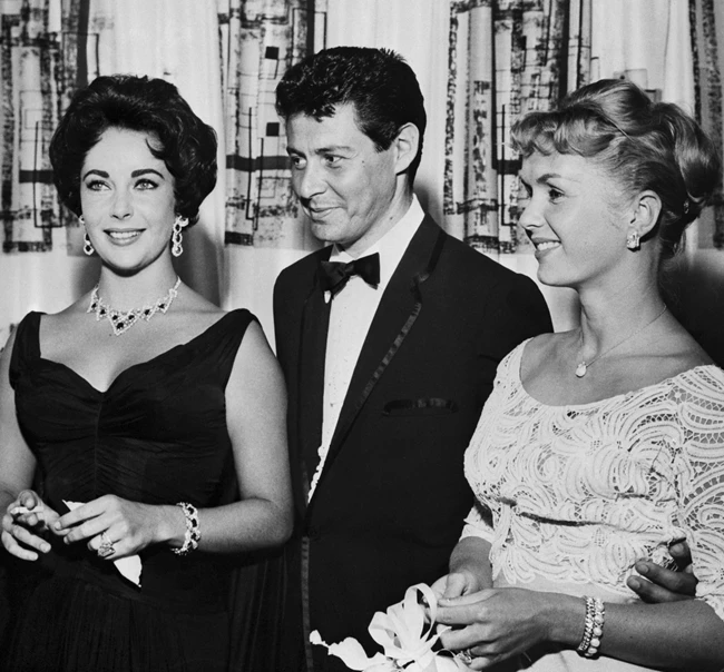 Elizabeth Taylor | Ο γάμος με τον Eddie Fisher ξεκίνησε με απιστία κι ένα πράσινο νυφικό και τέλειωσε με μια παράλληλη σχέση