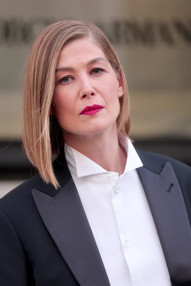 Rosamund Pike