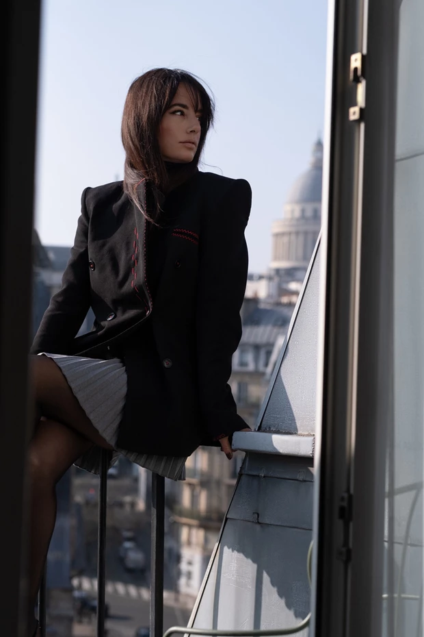NEVRO BLAZER
