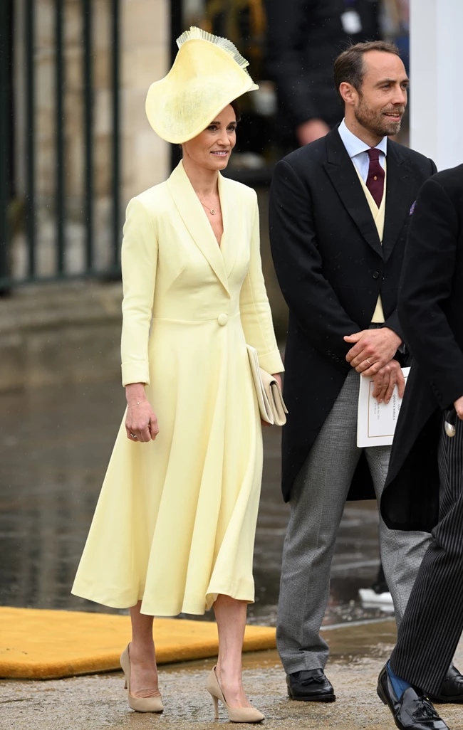 Έξαλλοι η Kate Middleton και ο πρίγκιπας William με την Καμίλα