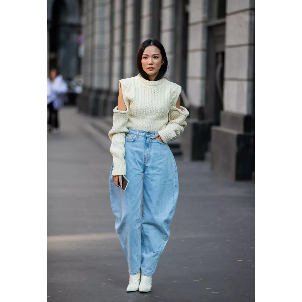 Barrel- leg jeans