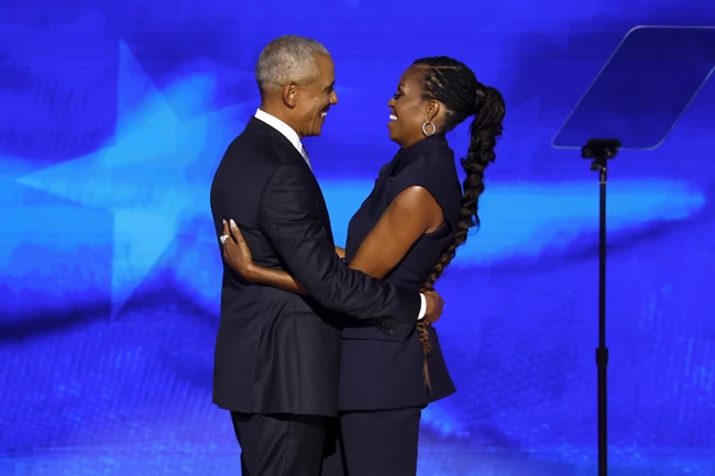 Michelle & Barack Obama | Το τρυφερό στιγμιότυπο που έγινε viral
