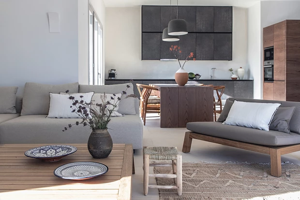 Home Tzia