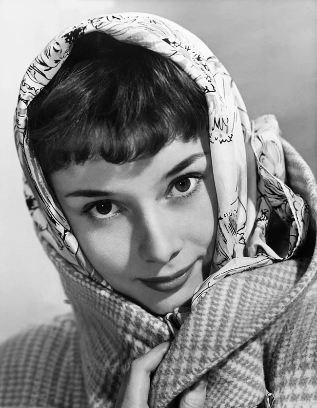 Audrey Hepburn μαντήλι