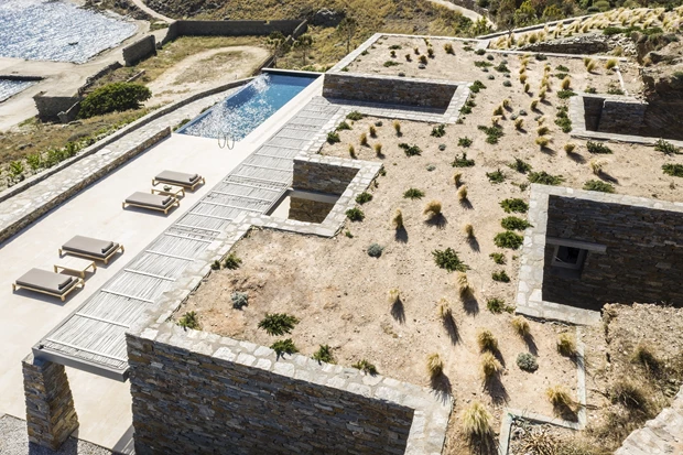 Aegean Escape | Οι πέτρινες κατοικίες στην Τζια, όπου το interior συναντά το Αιγαίο, είναι το απόλυτο καλοκαιρινό όνειρο
