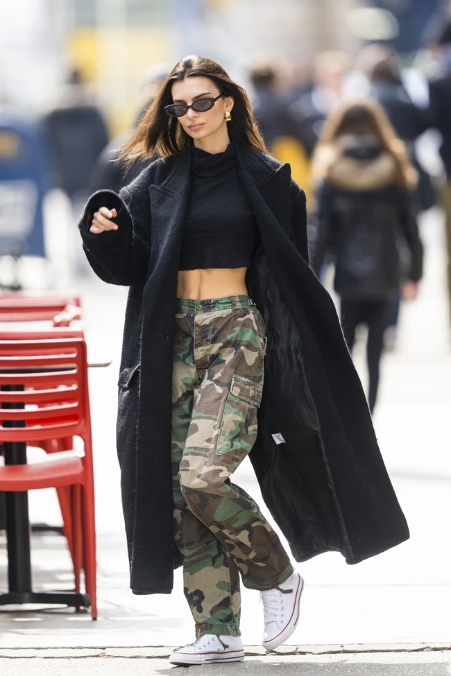 Emily Ratajkowski