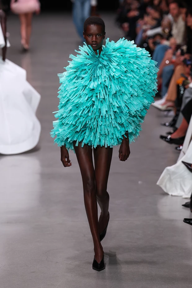 Stella McCartney Συλλογή Άνοιξη-Καλοκαίρι 2025