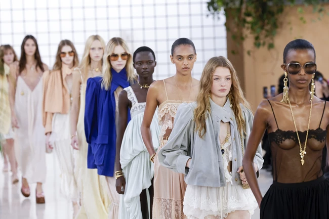Chloe SS'25