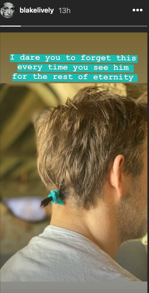 Η Blake Lively χλευάζει τον Ryan Reynolds για τα μαλλιά του εν μέσω καραντίνας