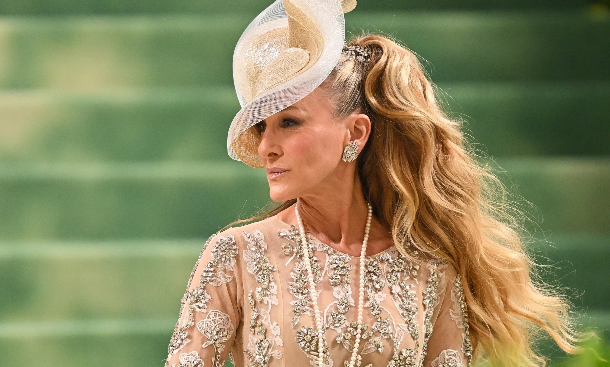 Μια ματιά στη σοκαριστικά "κανονική" κουζίνα της Cynthia Nixon