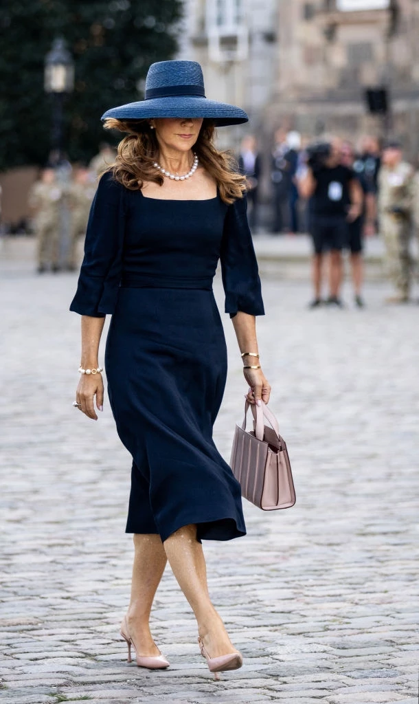 Βασίλισσα Mary | Η γενναιόδωρη χειρονομία προς τη βοηθό της