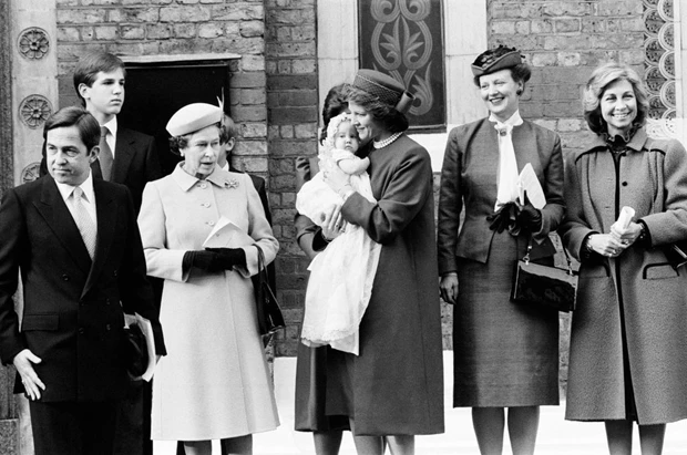 Ελισάβετ Σοφία, Μαργαρίτα | Τρεις εν ενεργεία βασίλισσες ενωμένες στη βάφτιση της Θεοδώρας Ντε Γκρες