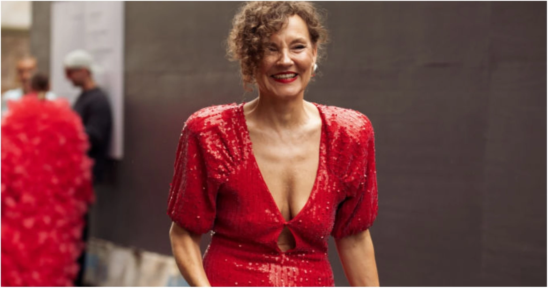 Τα κομψά παλτό που θα φορέσετε τις γιορτές