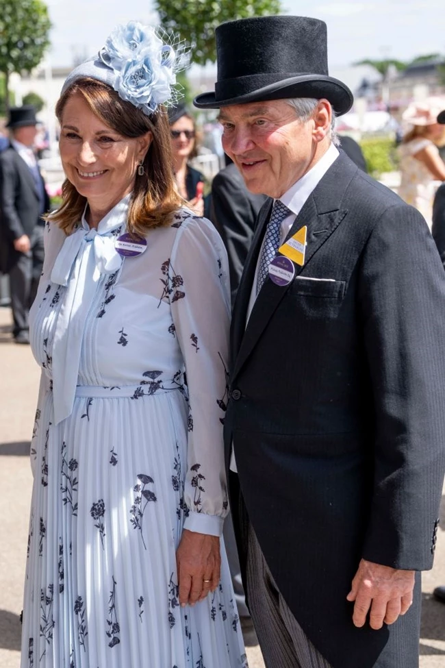 Kate Middleton | Η πρώτη εμφάνιση των γονιών της μετά τη διάγνωσή της με καρκίνο έγινε στο Royal Ascot