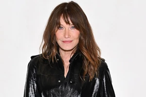 Carla Bruni | Η μέθοδος που υιοθέτησε για να μην πάρει βάρος στην εμμηνόπαυση