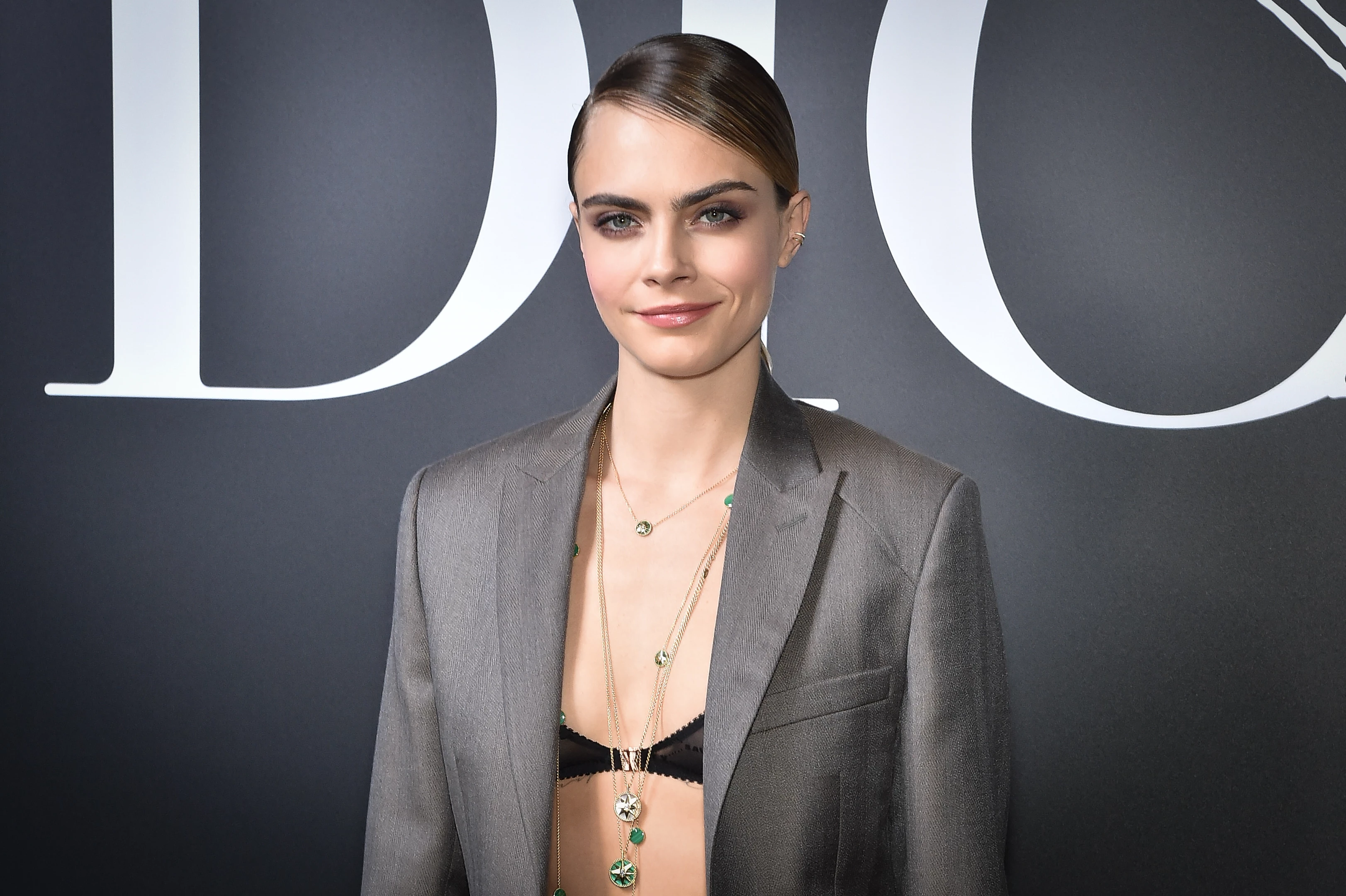 Η Cara Delevingne και οι αδελφές της λανσάρουν το δικό τους κρασί Prosecco