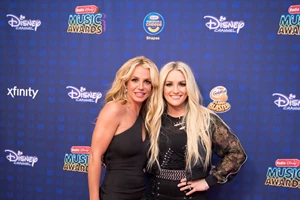 Η Britney Spears, στα 38 της, θέλει να απαλλαγεί από την "κηδεμονία" του πατέρα της