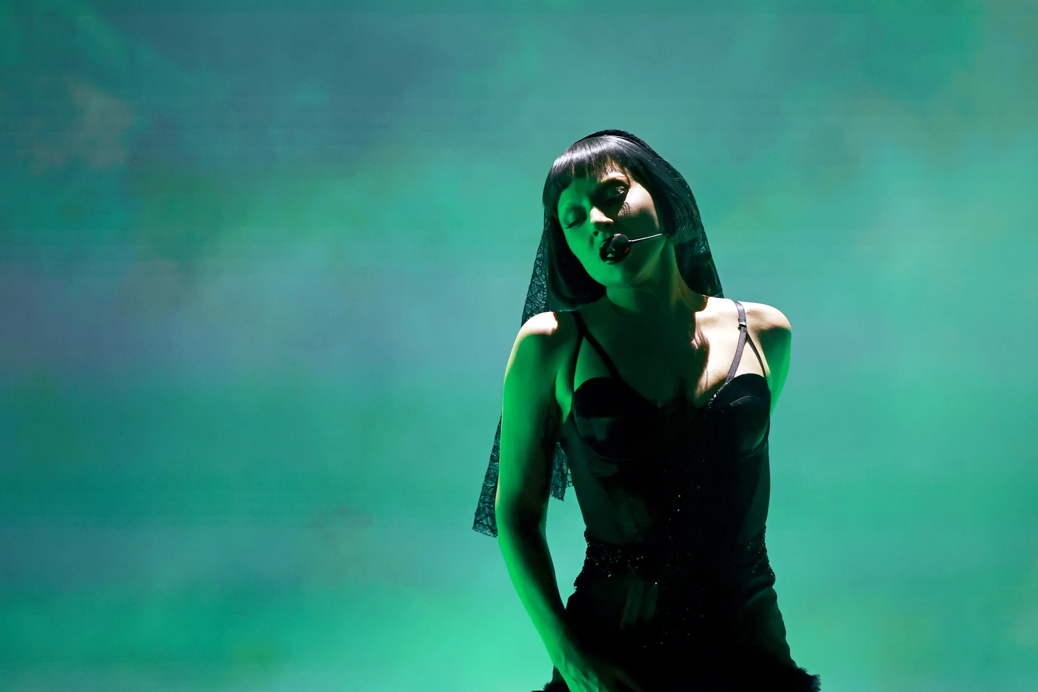 Ανταπόκριση από το Coachella 2025 | Η βραδιά που η Lady Gaga ξεπέρασε (ακόμα και) τον εαυτό της