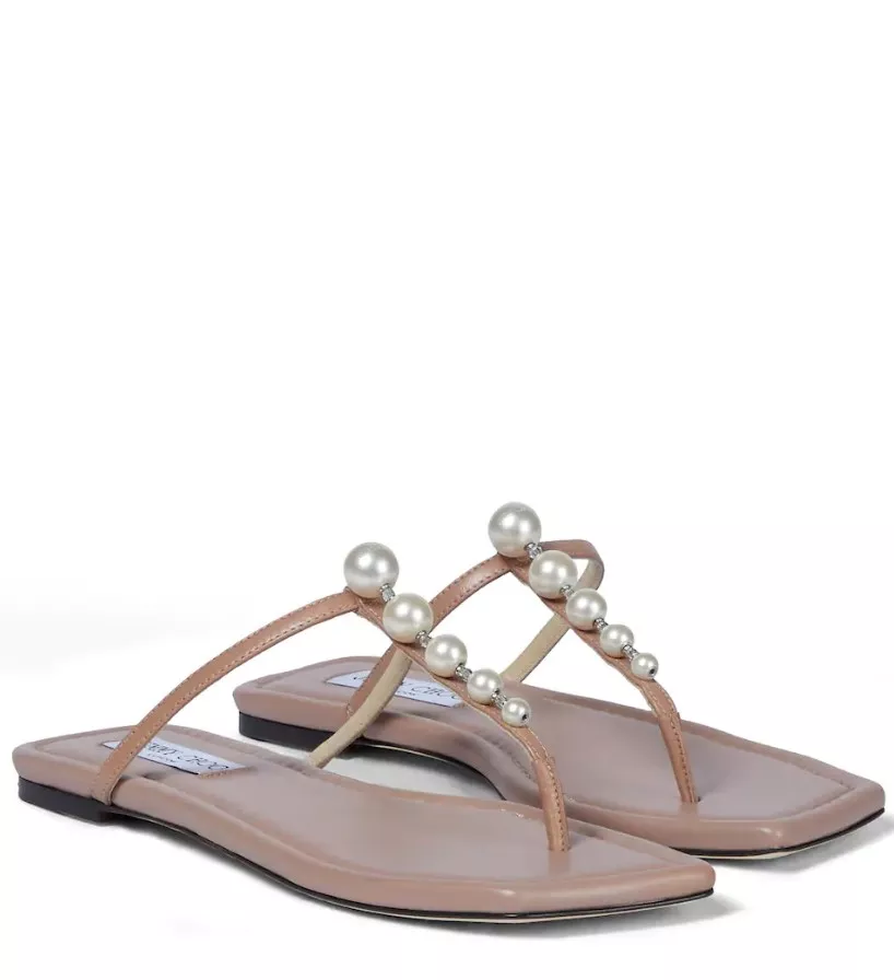 Thong sandals
