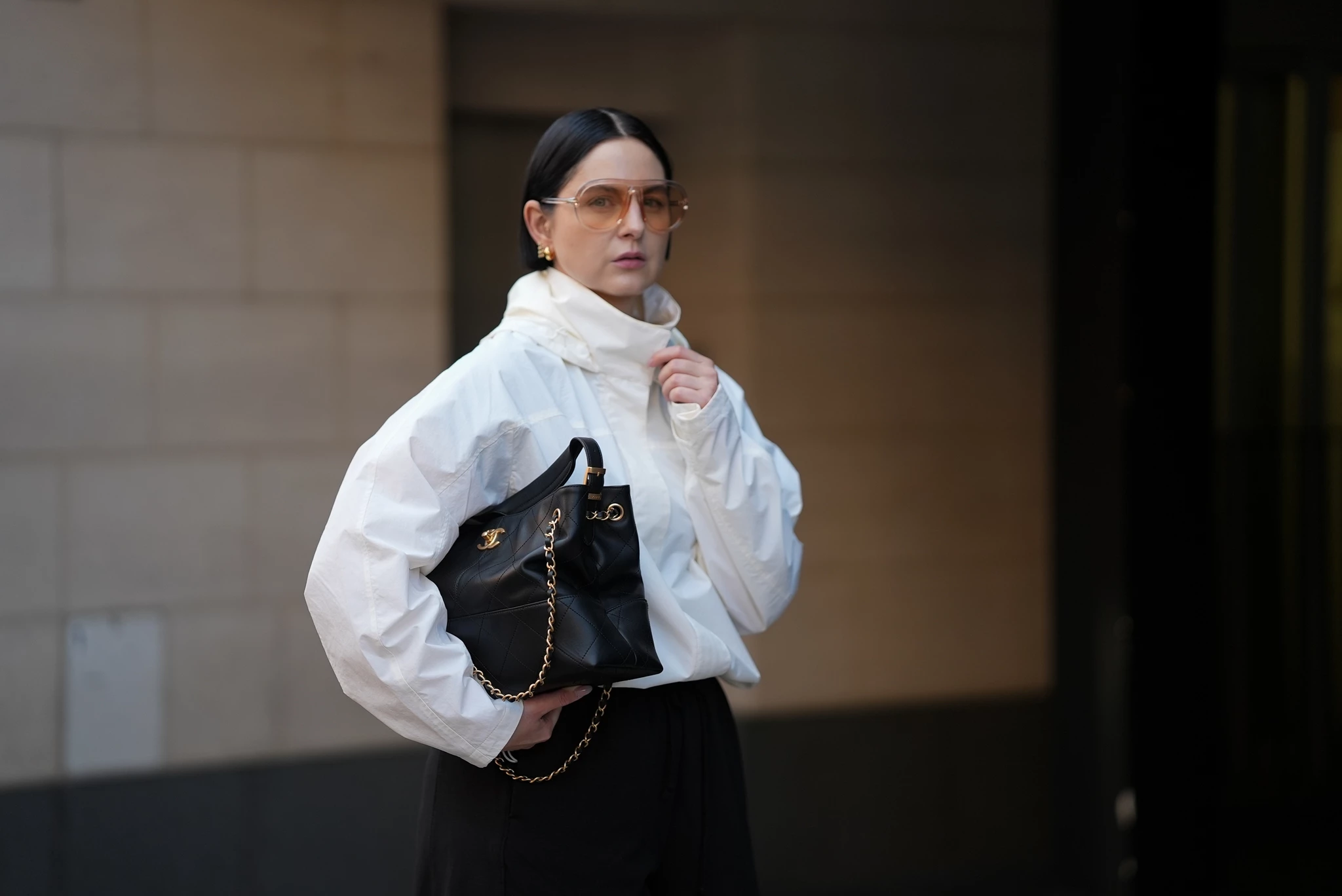 Αυτό είναι το little black dress που θα φορέσετε περισσότερο τα Χριστούγεννα του 2025